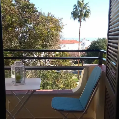 Sea View 4 *