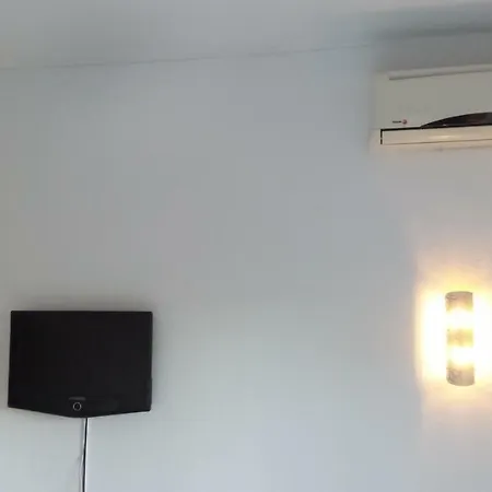 Apartment Sea View 4 *