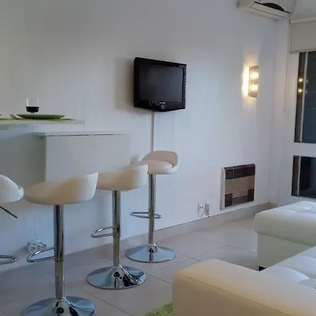 Sea View 4 Apartment