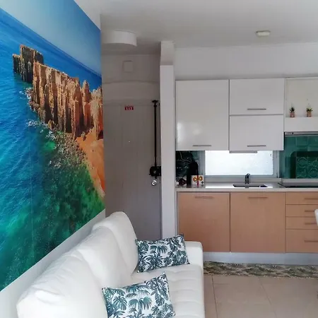 Sea View 4 Apartment